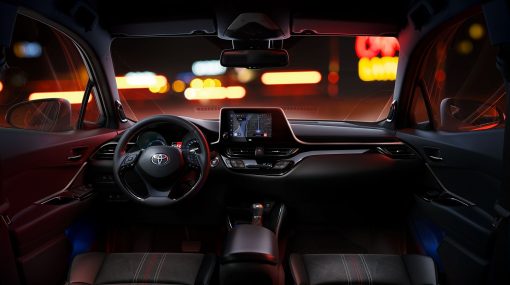 Toyota C-HR panelis
