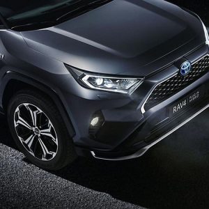 toyota-rav4-plug-in-2020-gallery-07-full_tcm-3019-1892266-Medium-Landscape