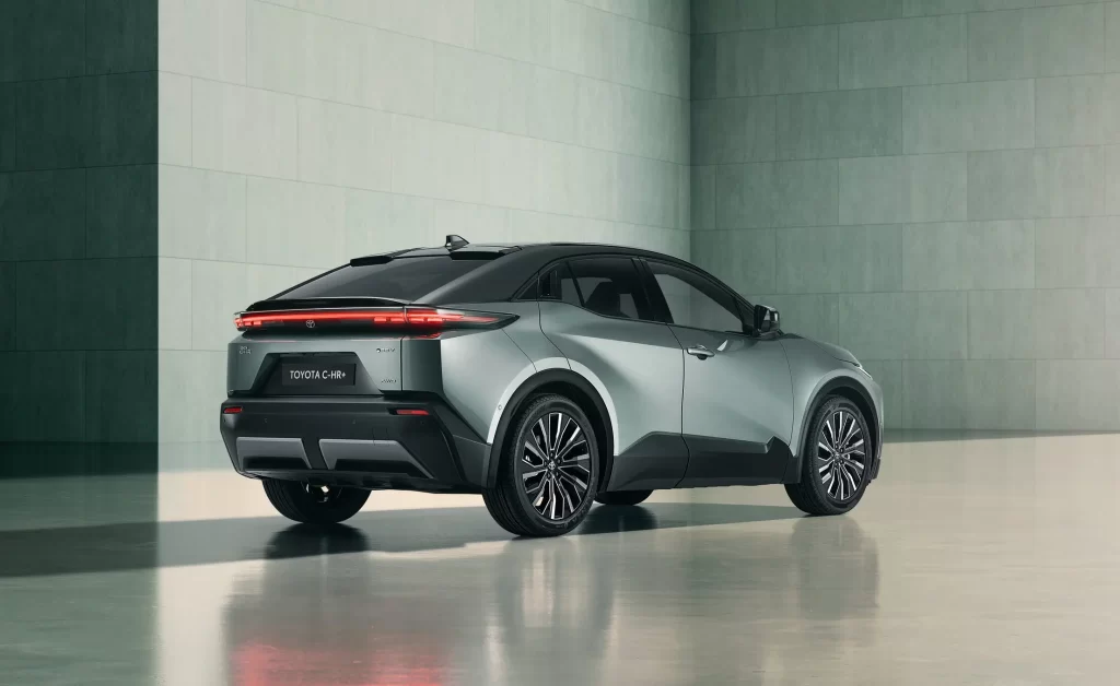 Toyota CHR +